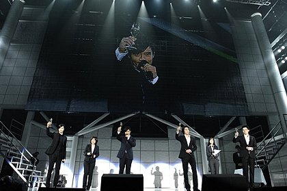 ビョンホン、ドンゴン、スンホン、ウォンビンに東京ドーム熱狂!
